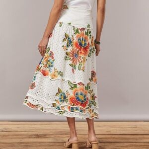 Farm Rio Delicate Garden Skirt - size medium